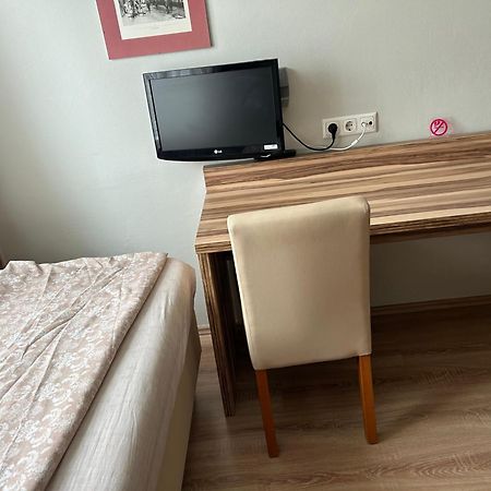 "Am Limes" Hotel 엔스 외부 사진