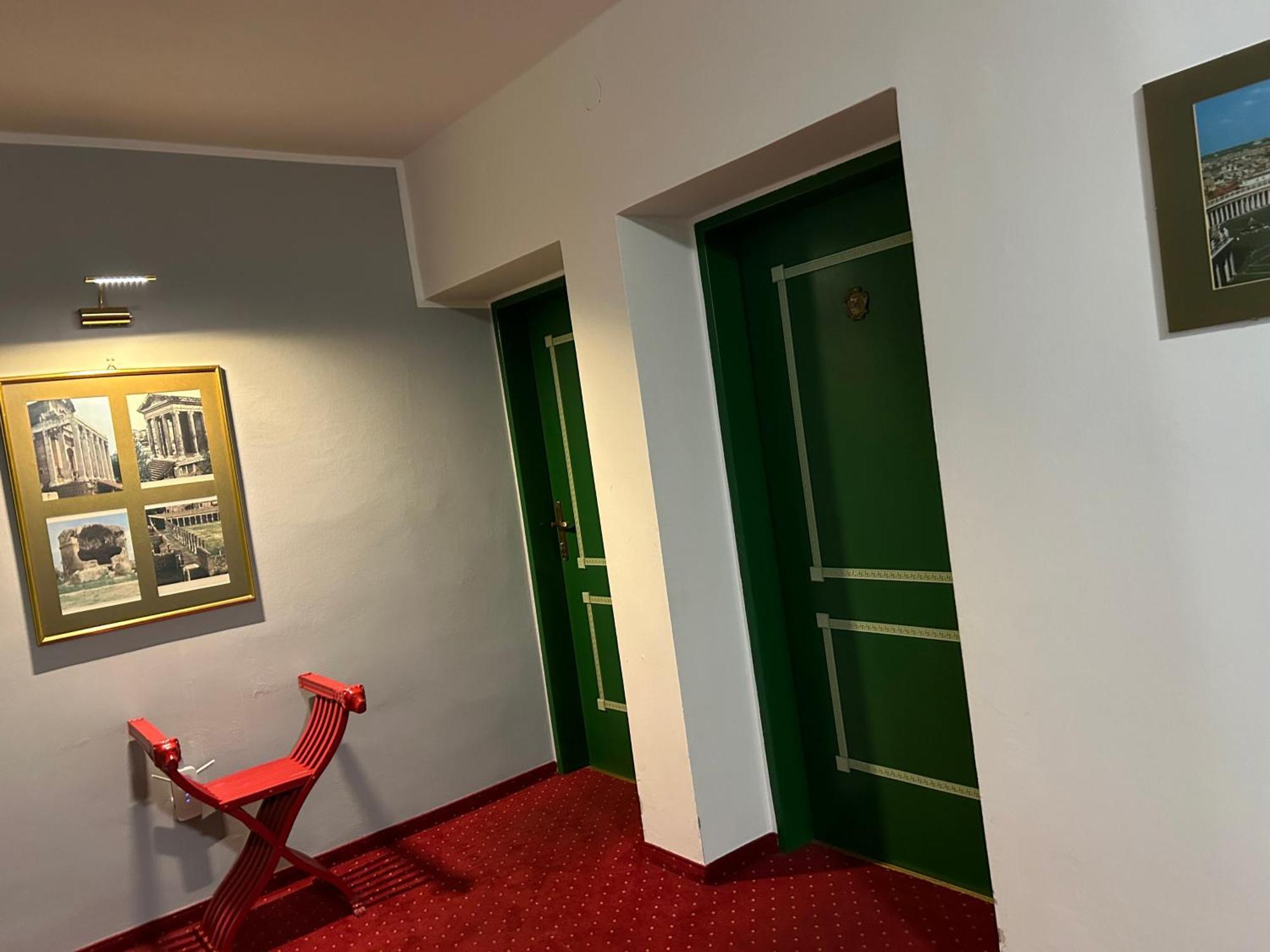 "Am Limes" Hotel 엔스 외부 사진